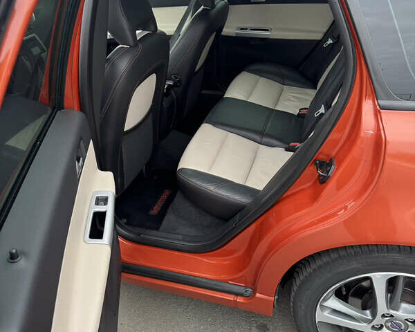 Оранжевый Вольво В50, объемом двигателя 1.6 л и пробегом 165 тыс. км за 8900 $, фото 13 на Automoto.ua