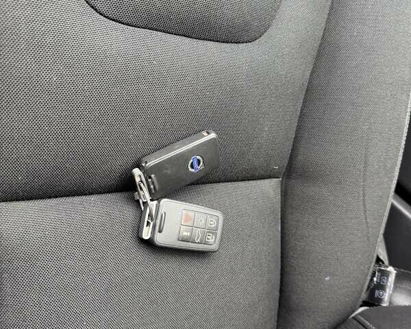 Білий Вольво B60, об'ємом двигуна 2.4 л та пробігом 200 тис. км за 10650 $, фото 52 на Automoto.ua