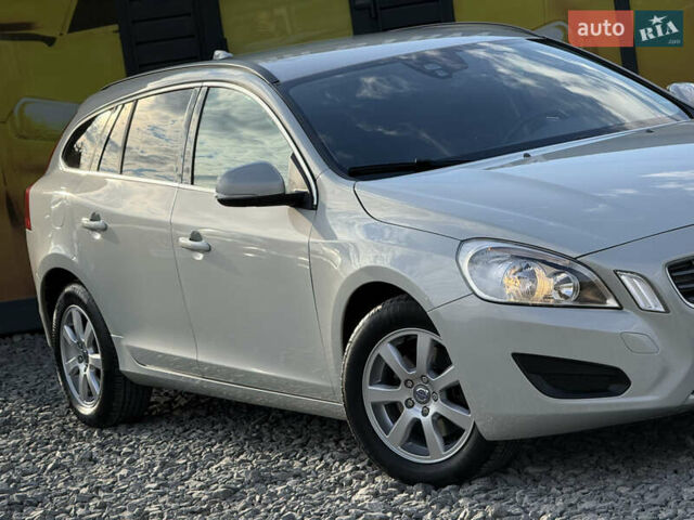 Білий Вольво B60, об'ємом двигуна 1.6 л та пробігом 218 тис. км за 10700 $, фото 13 на Automoto.ua