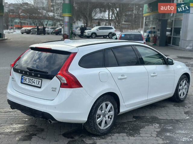 Белый Вольво B60, объемом двигателя 2.4 л и пробегом 203 тыс. км за 12699 $, фото 12 на Automoto.ua