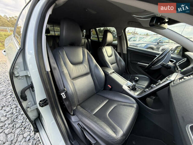 Білий Вольво B60, об'ємом двигуна 1.6 л та пробігом 218 тис. км за 10700 $, фото 29 на Automoto.ua