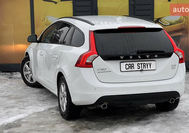 Белый Вольво B60, объемом двигателя 2.4 л и пробегом 203 тыс. км за 12600 $, фото 29 на Automoto.ua