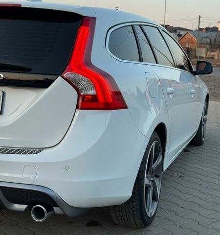 Білий Вольво B60, об'ємом двигуна 2 л та пробігом 265 тис. км за 12899 $, фото 73 на Automoto.ua