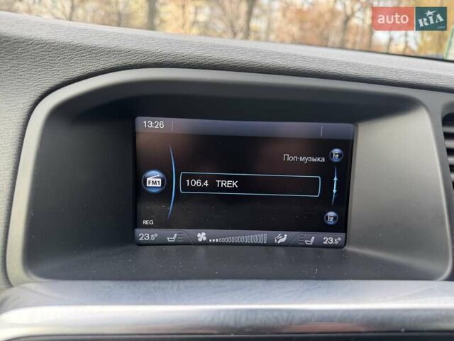 Білий Вольво B60, об'ємом двигуна 2.4 л та пробігом 200 тис. км за 10650 $, фото 53 на Automoto.ua