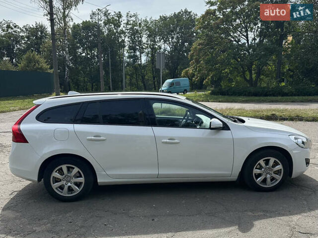 Білий Вольво B60, об'ємом двигуна 2 л та пробігом 302 тис. км за 9200 $, фото 5 на Automoto.ua