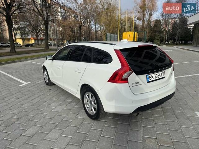 Білий Вольво B60, об'ємом двигуна 2.4 л та пробігом 200 тис. км за 10650 $, фото 5 на Automoto.ua