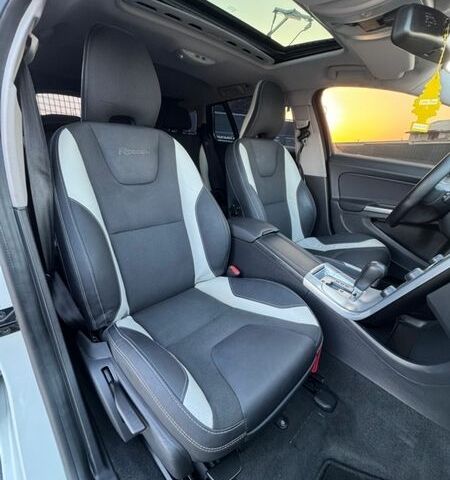 Білий Вольво B60, об'ємом двигуна 2 л та пробігом 265 тис. км за 12899 $, фото 34 на Automoto.ua