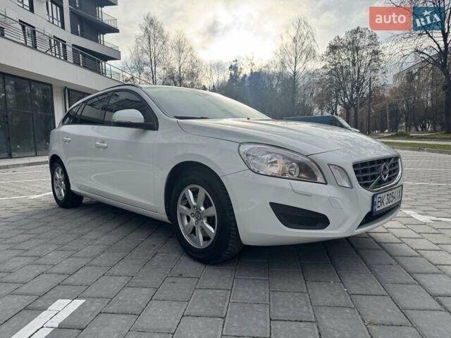 Білий Вольво B60, об'ємом двигуна 2.4 л та пробігом 200 тис. км за 10650 $, фото 12 на Automoto.ua