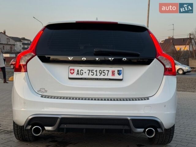 Белый Вольво B60, объемом двигателя 2 л и пробегом 265 тыс. км за 12650 $, фото 71 на Automoto.ua