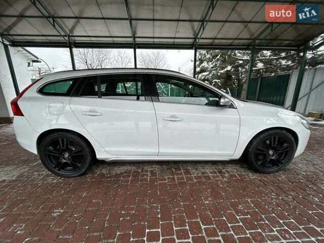 Белый Вольво B60, объемом двигателя 2.4 л и пробегом 160 тыс. км за 13900 $, фото 16 на Automoto.ua