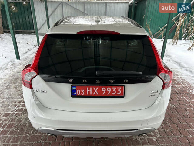 Белый Вольво B60, объемом двигателя 2.4 л и пробегом 160 тыс. км за 13900 $, фото 6 на Automoto.ua