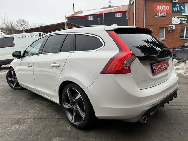 Белый Вольво B60, объемом двигателя 2.4 л и пробегом 234 тыс. км за 12700 $, фото 5 на Automoto.ua