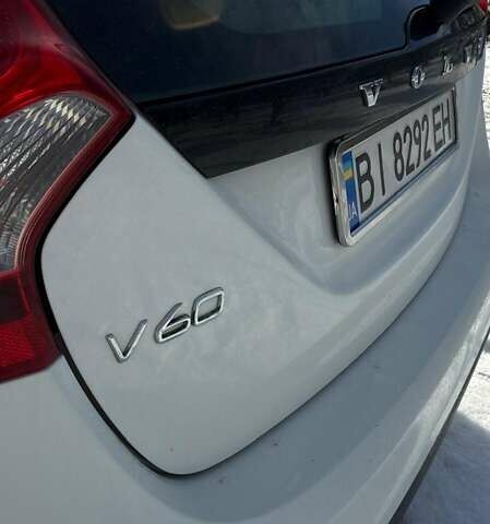 Білий Вольво B60, об'ємом двигуна 1.56 л та пробігом 335 тис. км за 10000 $, фото 8 на Automoto.ua