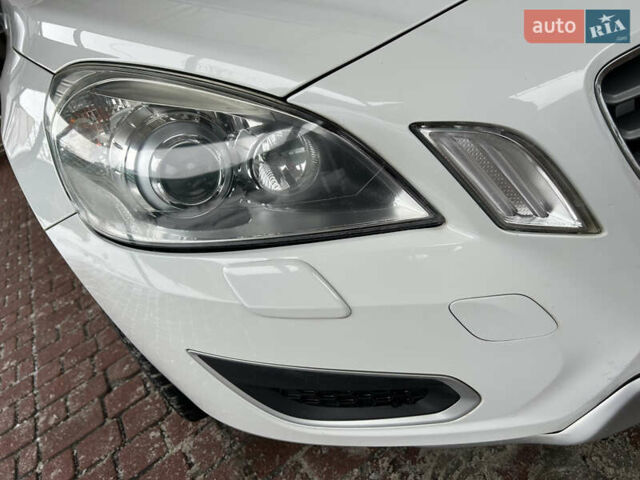 Белый Вольво B60, объемом двигателя 2.4 л и пробегом 160 тыс. км за 13900 $, фото 22 на Automoto.ua