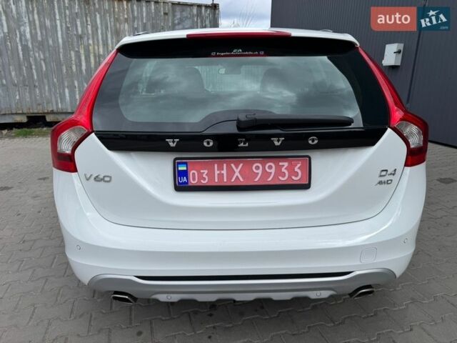 Белый Вольво B60, объемом двигателя 2.4 л и пробегом 160 тыс. км за 13900 $, фото 8 на Automoto.ua