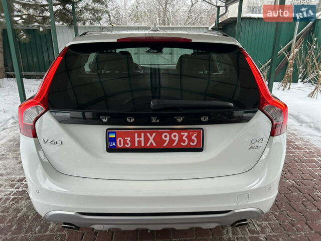 Белый Вольво B60, объемом двигателя 2.4 л и пробегом 160 тыс. км за 13900 $, фото 9 на Automoto.ua