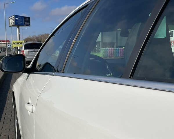 Белый Вольво B60, объемом двигателя 2 л и пробегом 280 тыс. км за 10300 $, фото 7 на Automoto.ua