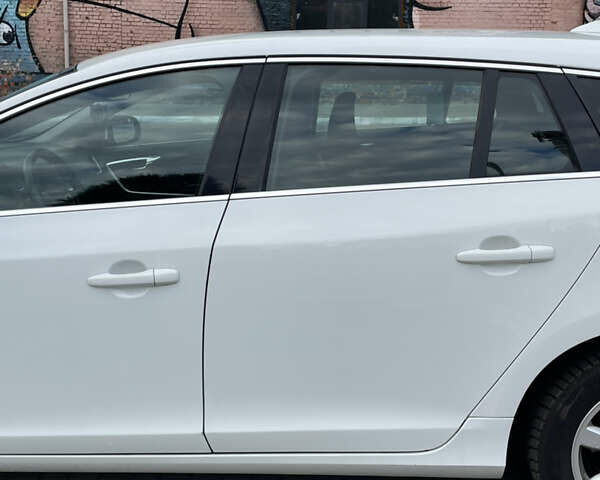 Білий Вольво B60, об'ємом двигуна 2 л та пробігом 280 тис. км за 11000 $, фото 8 на Automoto.ua