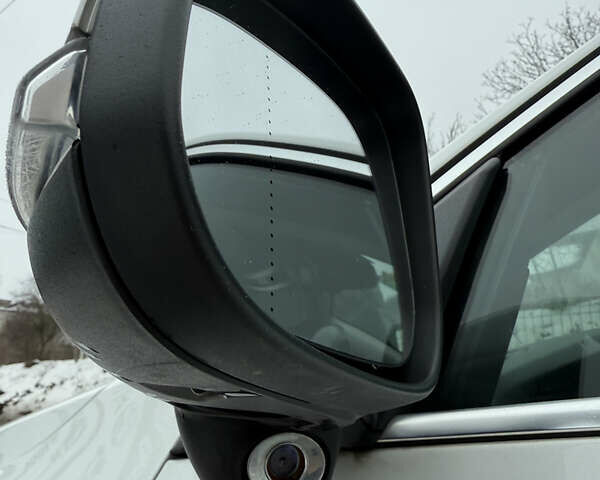 Белый Вольво B60, объемом двигателя 2.4 л и пробегом 234 тыс. км за 12600 $, фото 30 на Automoto.ua