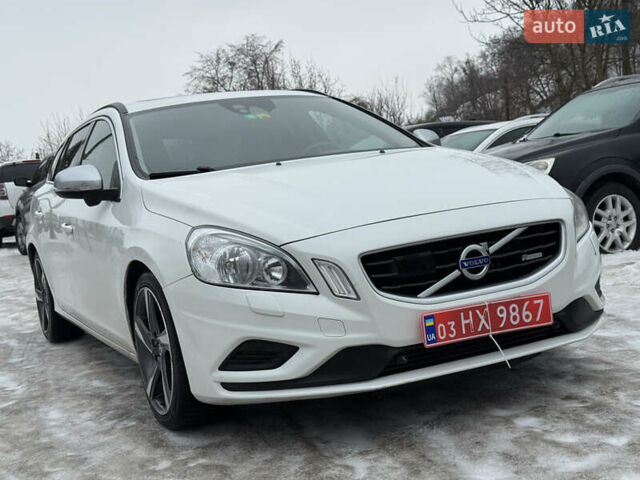 Белый Вольво B60, объемом двигателя 2.4 л и пробегом 234 тыс. км за 12600 $, фото 9 на Automoto.ua