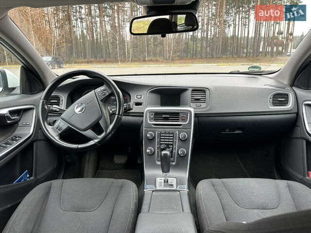 Білий Вольво B60, об'ємом двигуна 1.56 л та пробігом 287 тис. км за 9300 $, фото 14 на Automoto.ua