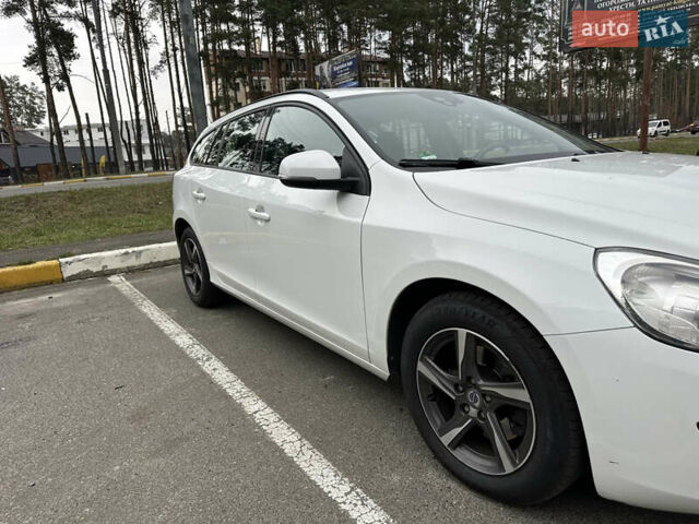 Білий Вольво B60, об'ємом двигуна 1.56 л та пробігом 287 тис. км за 9300 $, фото 5 на Automoto.ua