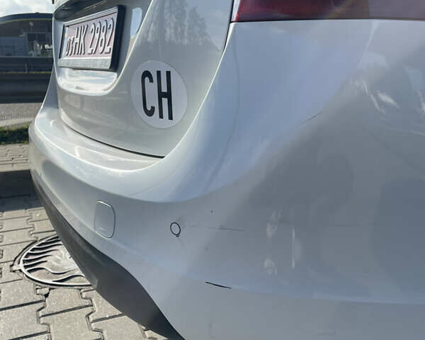 Белый Вольво B60, объемом двигателя 2 л и пробегом 280 тыс. км за 10300 $, фото 17 на Automoto.ua