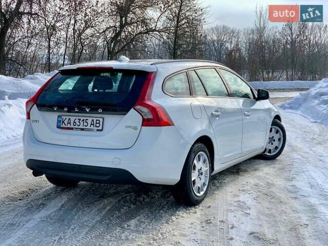 Білий Вольво B60, об'ємом двигуна 1.56 л та пробігом 287 тис. км за 9500 $, фото 2 на Automoto.ua