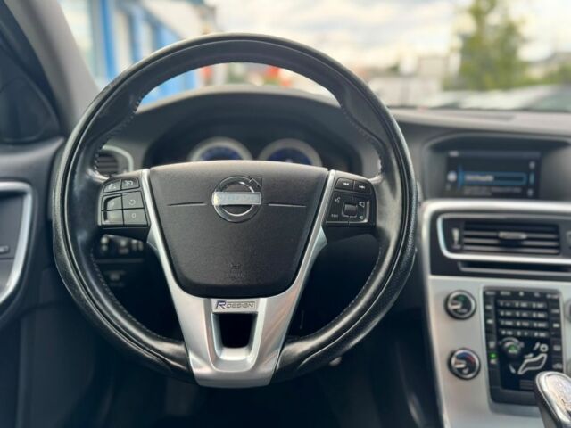 Білий Вольво B60, об'ємом двигуна 2.4 л та пробігом 249 тис. км за 14495 $, фото 13 на Automoto.ua