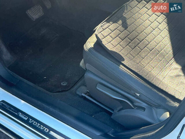 Білий Вольво B60, об'ємом двигуна 2 л та пробігом 288 тис. км за 9990 $, фото 16 на Automoto.ua