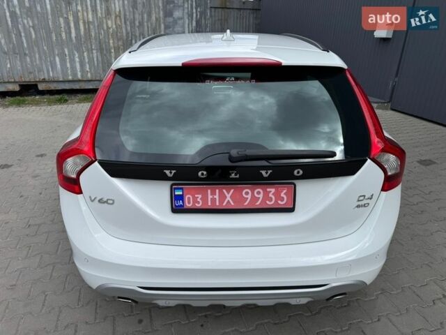 Белый Вольво B60, объемом двигателя 2.4 л и пробегом 160 тыс. км за 13900 $, фото 7 на Automoto.ua