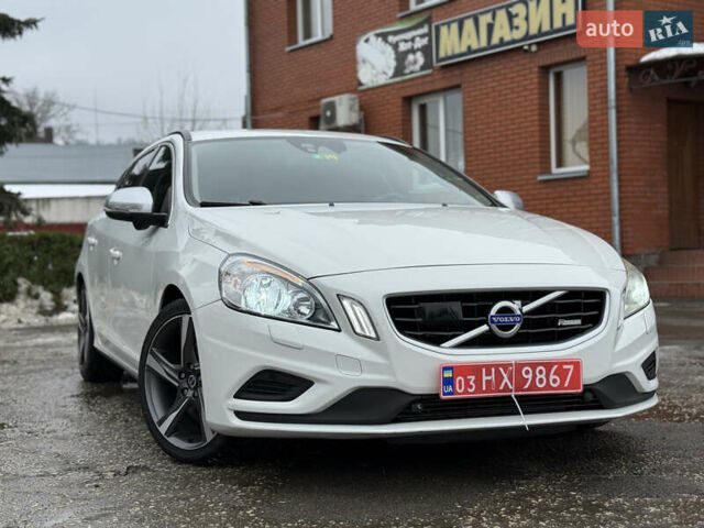 Білий Вольво B60, об'ємом двигуна 2.4 л та пробігом 234 тис. км за 12999 $, фото 4 на Automoto.ua