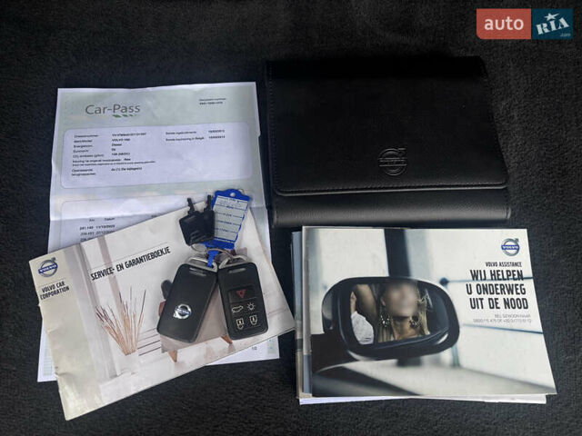 Белый Вольво B60, объемом двигателя 1.6 л и пробегом 242 тыс. км за 10850 $, фото 4 на Automoto.ua