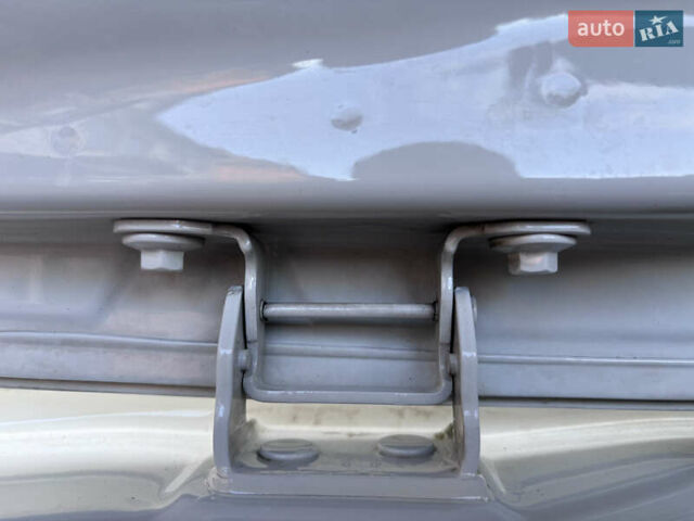 Белый Вольво B60, объемом двигателя 1.6 л и пробегом 242 тыс. км за 10850 $, фото 153 на Automoto.ua