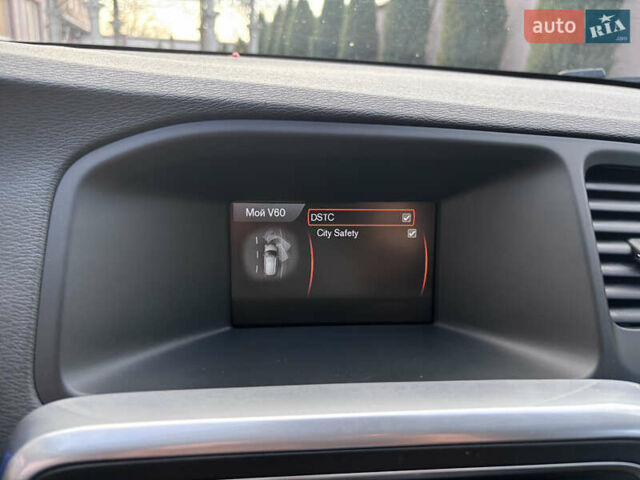 Белый Вольво B60, объемом двигателя 1.6 л и пробегом 242 тыс. км за 10850 $, фото 142 на Automoto.ua
