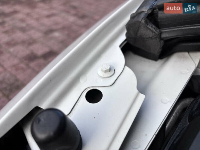 Белый Вольво B60, объемом двигателя 1.6 л и пробегом 242 тыс. км за 10850 $, фото 157 на Automoto.ua