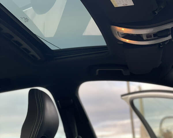 Белый Вольво B60, объемом двигателя 2.4 л и пробегом 214 тыс. км за 17299 $, фото 51 на Automoto.ua