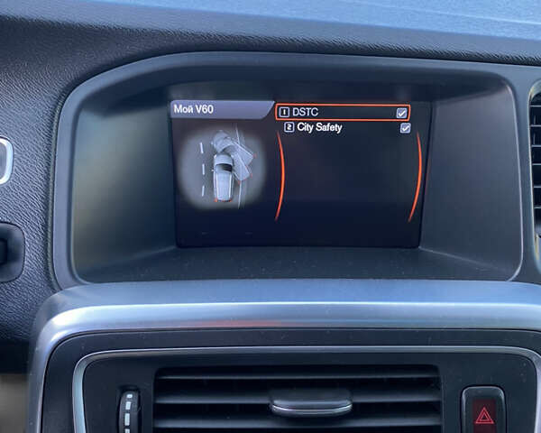 Вольво B60 2014 у Кропивницькому (Кіровограді) на Automoto.ua Білий Вольво B60, об'ємом двигуна 2 л та пробігом 249 тис. км за 12500 $, фото 33 на Automoto.ua