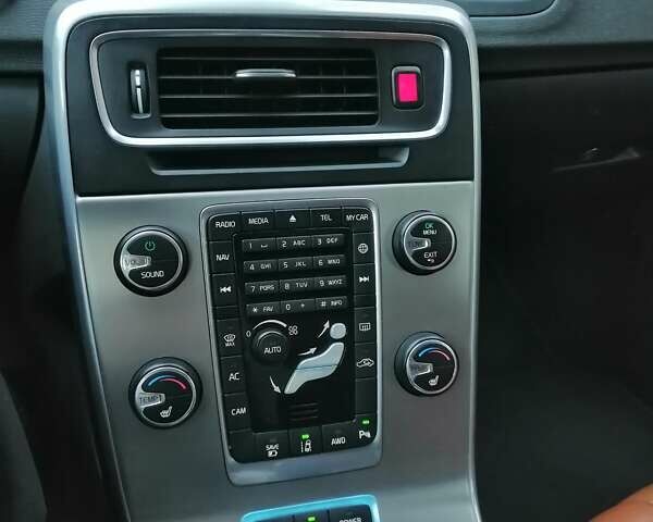 Білий Вольво B60, об'ємом двигуна 2.4 л та пробігом 377 тис. км за 14500 $, фото 71 на Automoto.ua