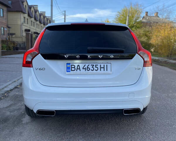 Вольво B60 2014 у Кропивницькому (Кіровограді) на Automoto.ua Білий Вольво B60, об'ємом двигуна 2 л та пробігом 249 тис. км за 12500 $, фото 7 на Automoto.ua