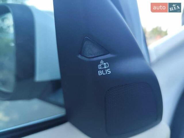 Белый Вольво B60, объемом двигателя 1.97 л и пробегом 156 тыс. км за 11500 $, фото 27 на Automoto.ua