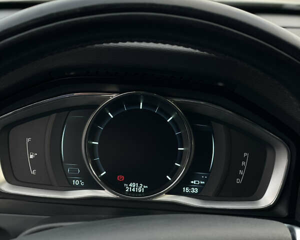 Белый Вольво B60, объемом двигателя 2.4 л и пробегом 214 тыс. км за 17299 $, фото 38 на Automoto.ua