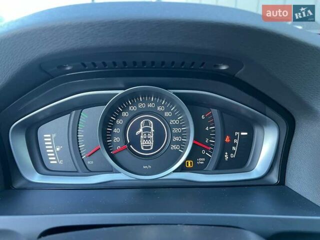 Вольво B60 2014 у Львові на Automoto.ua Білий Вольво B60, об'ємом двигуна 2 л та пробігом 300 тис. км за 13940 $, фото 18 на Automoto.ua