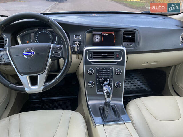 Вольво B60 2014 у Кропивницькому (Кіровограді) на Automoto.ua Білий Вольво B60, об'ємом двигуна 2 л та пробігом 249 тис. км за 12500 $, фото 31 на Automoto.ua