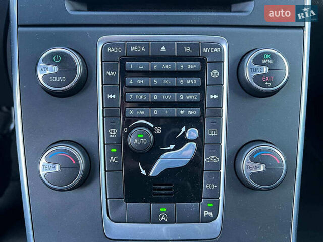 Вольво B60 2014 у Львові на Automoto.ua Білий Вольво B60, об'ємом двигуна 2 л та пробігом 300 тис. км за 13940 $, фото 27 на Automoto.ua