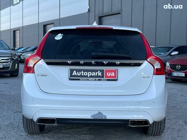 Белый Вольво B60, объемом двигателя 2 л и пробегом 300 тыс. км за 13940 $, фото 5 на Automoto.ua