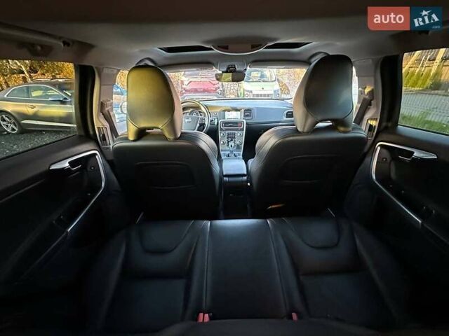 Білий Вольво B60, об'ємом двигуна 2.5 л та пробігом 203 тис. км за 15500 $, фото 19 на Automoto.ua