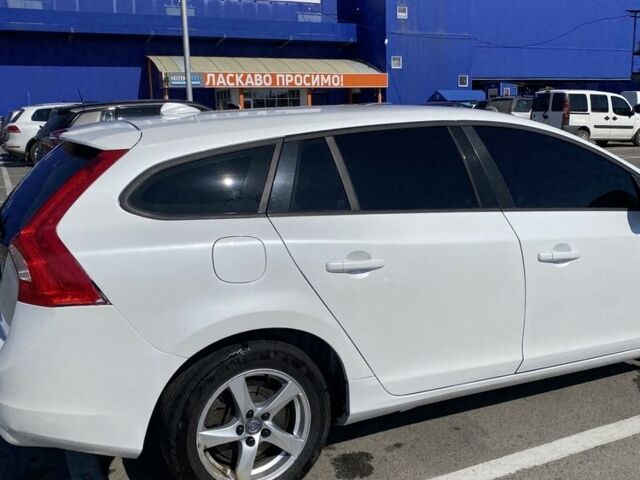 Білий Вольво B60, об'ємом двигуна 2 л та пробігом 268 тис. км за 13000 $, фото 6 на Automoto.ua