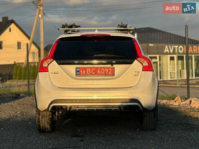 Білий Вольво B60, об'ємом двигуна 2.5 л та пробігом 203 тис. км за 15500 $, фото 3 на Automoto.ua