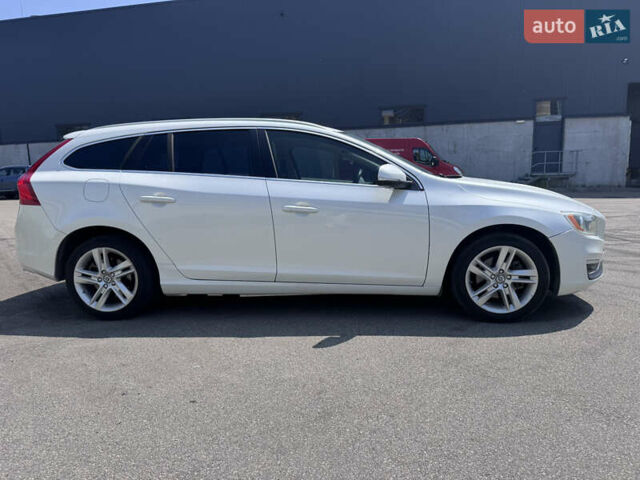 Белый Вольво B60, объемом двигателя 2 л и пробегом 155 тыс. км за 11200 $, фото 8 на Automoto.ua